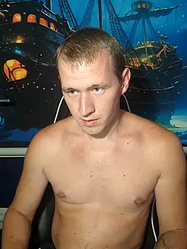 Snapshot of DiMastyzzz chatting on September 13, 2:39 pm DiMastyzzz online show from September 13, 2:39 pm