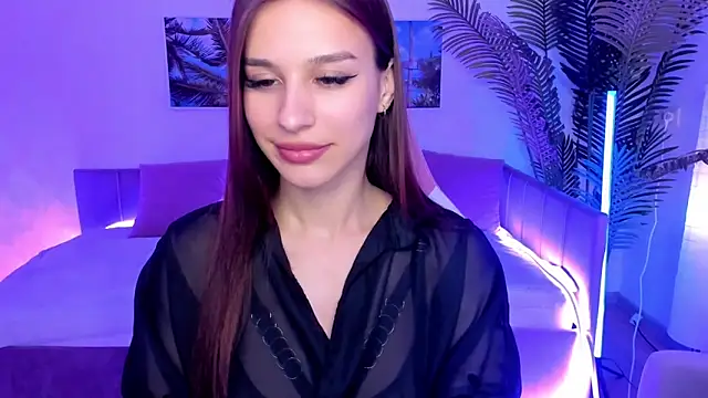 Snapshot of KristineBeauty chatting on February 11, 9:09 am KristineBeauty online show from February 11, 9:09 am