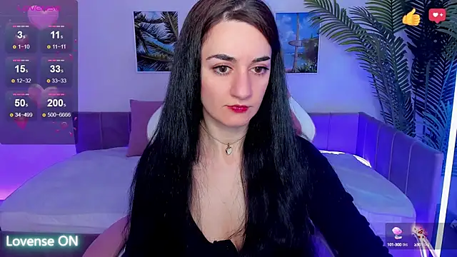 Snapshot of JessicaAlfo chatting on March 4, 2:17 am JessicaAlfo online show from March 4, 2:17 am