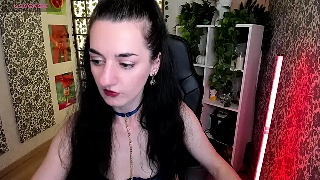 Snapshot of JessicaAlfo chatting on September 9, 9:09 am JessicaAlfo online show from September 9, 9:09 am