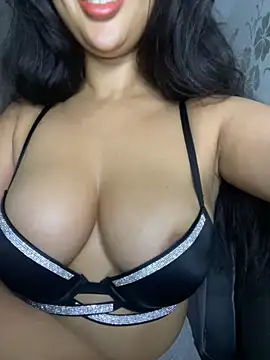 Snapshot of Lobna-alami chatting on October 3, 4:48 pm Lobna-alami online show from October 3, 4:48 pm