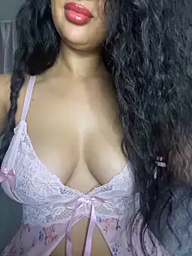 Snapshot of Lobna-alami chatting on October 27, 10:58 pm Lobna-alami online show from October 27, 10:58 pm