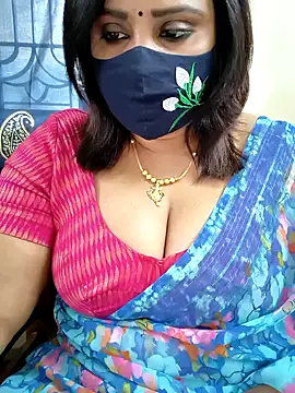 Queenflowerr online show from January 11, 5:45 am