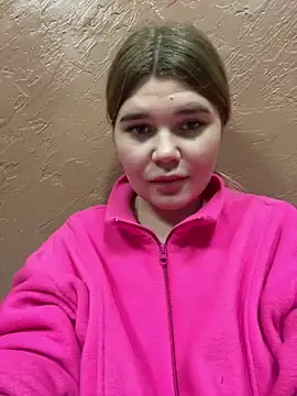Snapshot of ella_zzz chatting on February 2, 4:11 pm ella zzz online show from February 2, 4:11 pm