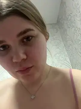 Snapshot of ella_zzz chatting on March 13, 6:23 pm ella zzz online show from March 13, 6:23 pm