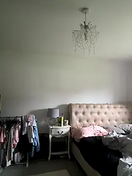 blissdimicco online show from October 29, 9:11 am