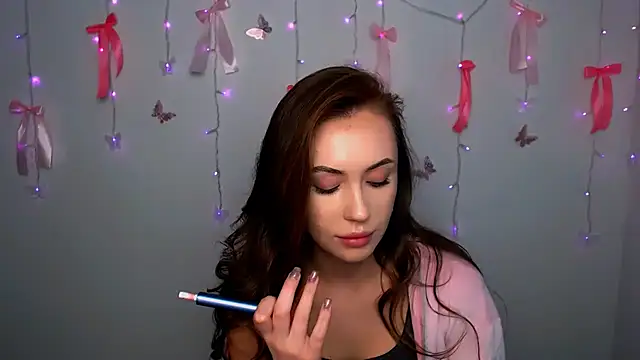 Nikonara Love online show from March 30, 11:11 am