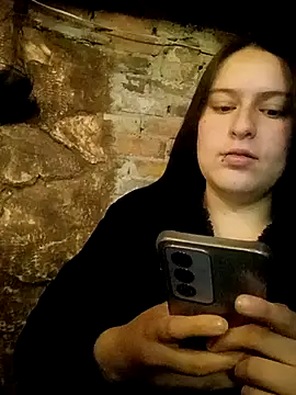 Snapshot of ary-cooper chatting on March 21, 12:29 am ary-cooper online show from March 21, 12:29 am