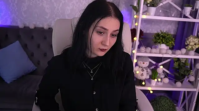 Snapshot of TayaaFox chatting on January 21, 2:05 pm TayaaFox online show from January 21, 2:05 pm