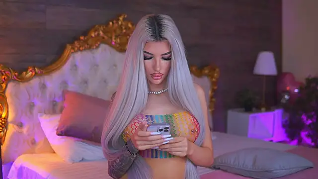 Juicy Jessye online show from February 22, 9:35 pm