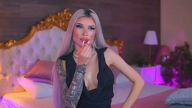 Juicy Jessye online show from February 25, 9:57 pm