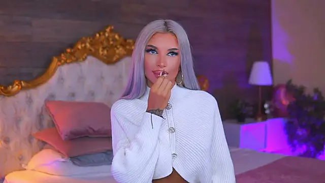 Juicy Jessye online show from May 10, 7:52 pm
