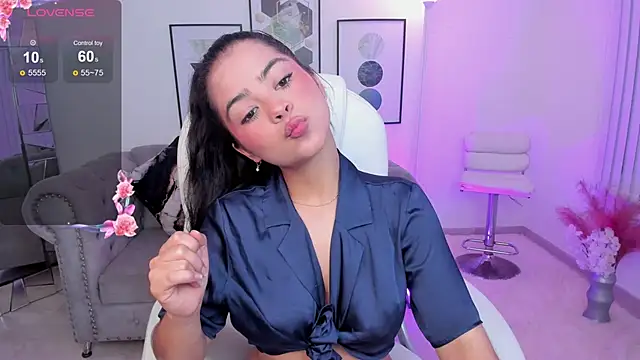 Layla Breezee online show from January 26, 12:11 pm