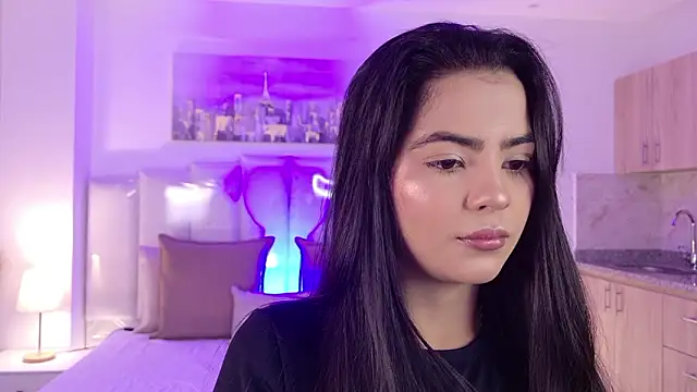 Layla Breezee online show from April 1, 10:49 am