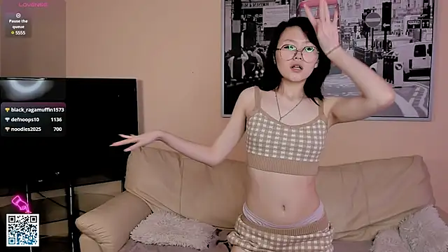 SilverAmos online show from February 10, 1:24 am