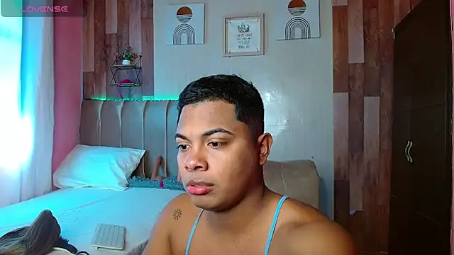 Snapshot of electrabrowns chatting on February 21, 8:10 pm electrabrowns online show from February 21, 8:10 pm