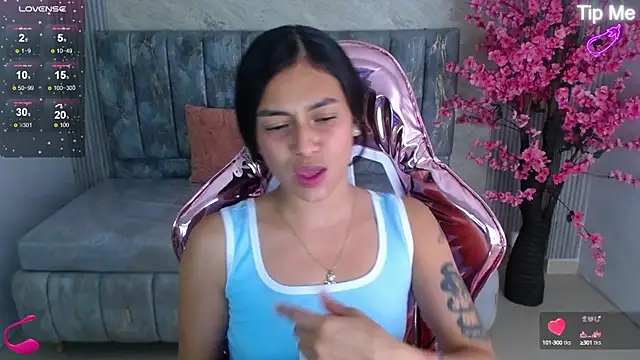 Snapshot of lilith_petit_sub chatting on January 22, 3:51 pm lilith petit sub online show from January 22, 3:51 pm