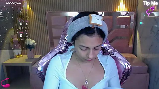 Snapshot of lilith_petit_sub chatting on February 11, 12:58 pm lilith petit sub online show from February 11, 12:58 pm