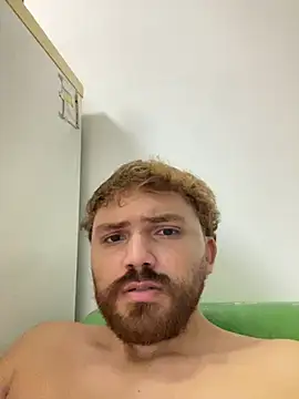 Snapshot of ruivinho66 chatting on January 20, 11:54 pm ruivinho66 online show from January 20, 11:54 pm