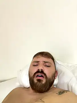 Snapshot of ruivinho66 chatting on October 8, 4:37 pm ruivinho66 online show from October 8, 4:37 pm