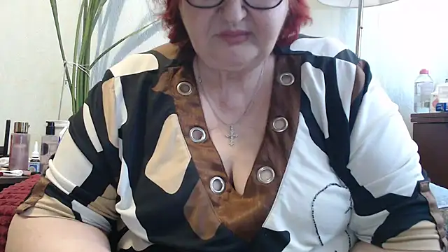 DeniseeRosea online show from May 9, 7:46 am