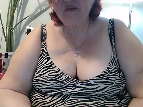 DeniseeRosea online show from May 15, 6:26 pm