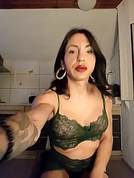 Snapshot of PiccolaDany chatting on October 18, 9:26 pm PiccolaDany online show from October 18, 9:26 pm