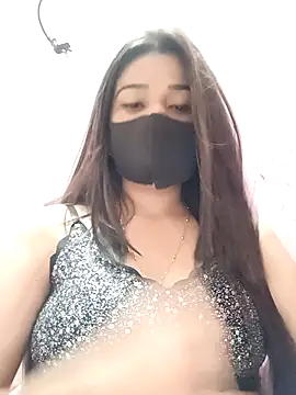 Snapshot of Simran-001 chatting on April 28, 12:43 pm Simran-001 online show from April 28, 12:43 pm