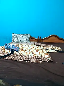 Snapshot of RaviRoy2326 chatting on February 6, 10:15 am RaviRoy2326 online show from February 6, 10:15 am