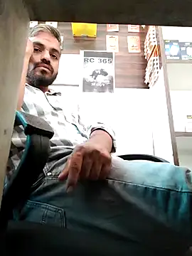 Snapshot of RaviRoy2326 chatting on February 16, 8:10 am RaviRoy2326 online show from February 16, 8:10 am