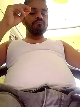 Snapshot of RaviRoy2326 chatting on February 22, 9:45 am RaviRoy2326 online show from February 22, 9:45 am