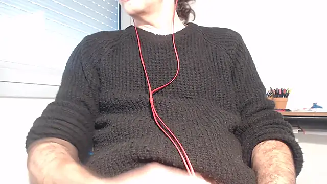 Snapshot of choice669 chatting on February 9, 2:32 pm choice669 online show from February 9, 2:32 pm