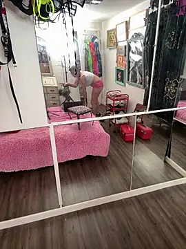 I am babydoll online show from December 3, 4:42 am