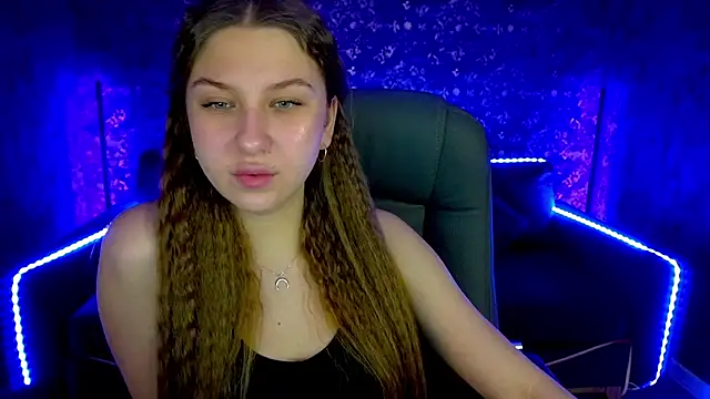 AureliaBliss  online show from January 28, 8:15 pm