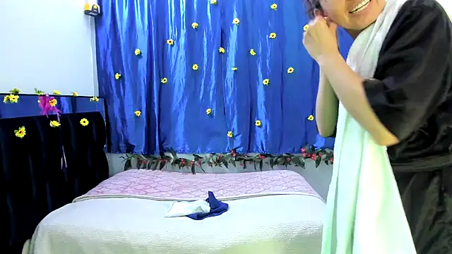 Snapshot of ShairaMarss chatting on October 11, 9:13 pm ShairaMarss online show from October 11, 9:13 pm