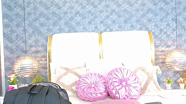 Snapshot of NatyParker chatting on October 11, 1:53 pm NatyParker online show from October 11, 1:53 pm