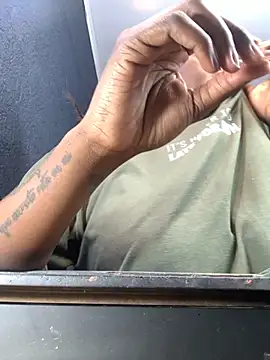 Snapshot of NatyParker chatting on October 15, 12:27 pm NatyParker online show from October 15, 12:27 pm