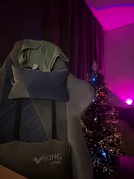 Ohmy Nora  online show from January 29, 1:05 am