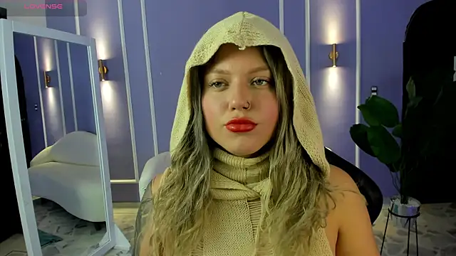 Snapshot of alaia_greyy chatting on September 24, 12:52 pm alaia greyy online show from September 24, 12:52 pm