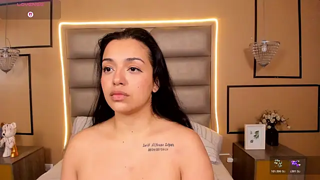 CAYLINCOLLINS online show from May 13, 3:37 am