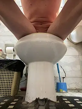 Snapshot of aebaleek2505 chatting on February 15, 2:11 pm aebaleek2505 online show from February 15, 2:11 pm