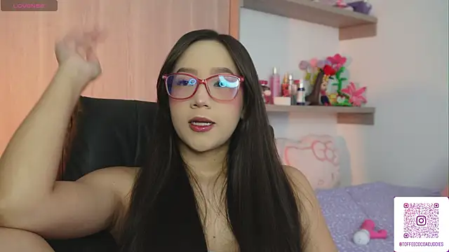 sophi lii online show from May 8, 8:25 pm