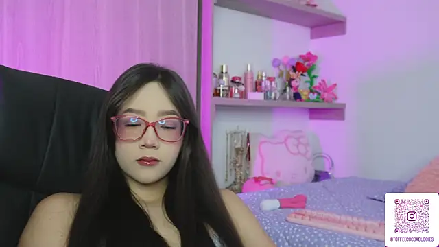 sophi lii online show from May 16, 9:13 pm