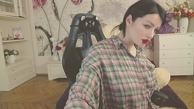 Snapshot of BritneyBarker chatting on March 1, 1:18 am BritneyBarker online show from March 1, 1:18 am