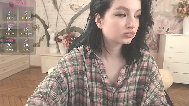 Snapshot of BritneyBarker chatting on March 20, 4:39 am BritneyBarker online show from March 20, 4:39 am