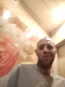 MaxDevilWhite online show from November 3, 9:21 am