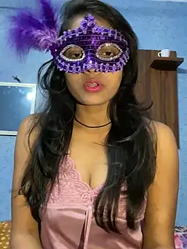 Richa Madness online show from February 8, 8:42 pm