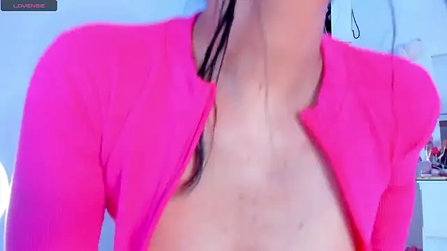 Snapshot of Cameron_Lovee chatting on March 12, 4:35 pm Cameron Lovee online show from March 12, 4:35 pm