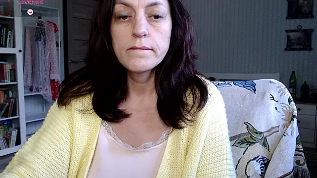 Snapshot of Soffya_Soy chatting on April 28, 4:28 am Soffya Soy online show from April 28, 4:28 am