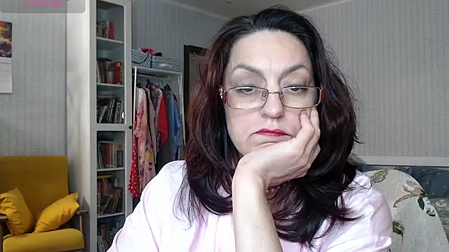 Soffya Soy online show from May 13, 8:49 pm